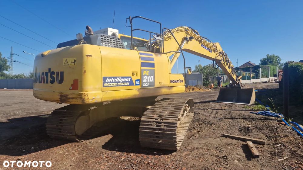 Komatsu PC210 LCi-10 - 10