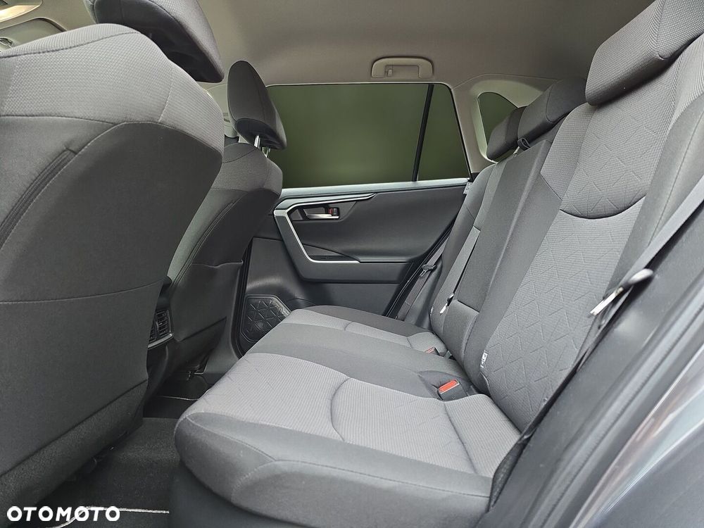 Toyota RAV4 - 11