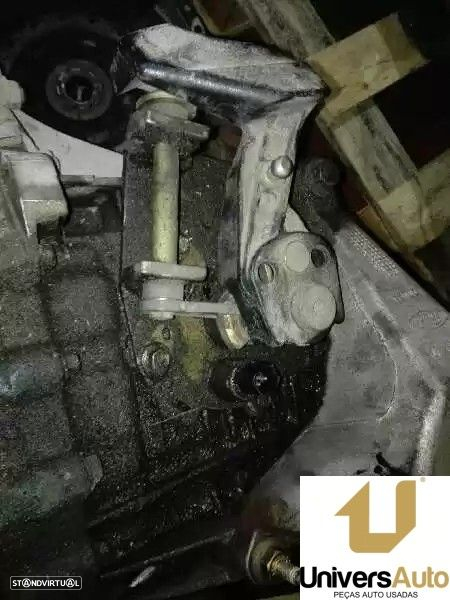 CAIXA VELOCIDADES FORD MONDEO III 2001 - - 4