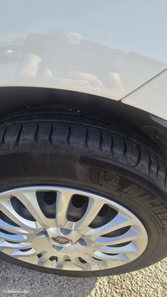 Fiat Punto 1.3 M-Jet Easy S&S - 10