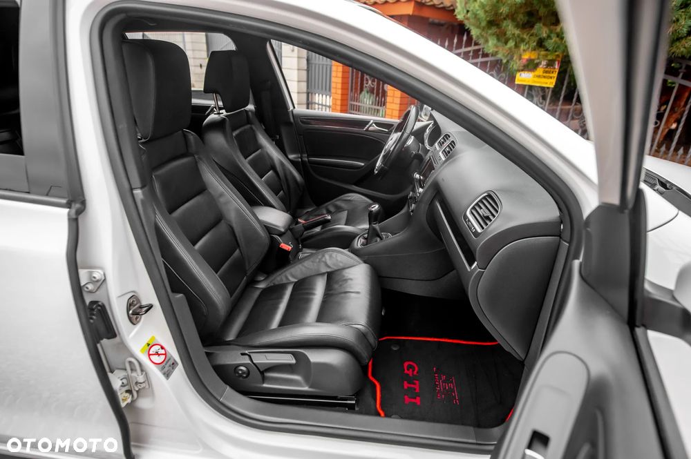 Volkswagen Golf 2.0 TSI GTI - 20