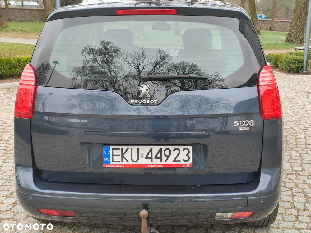 Peugeot 5008 - 10