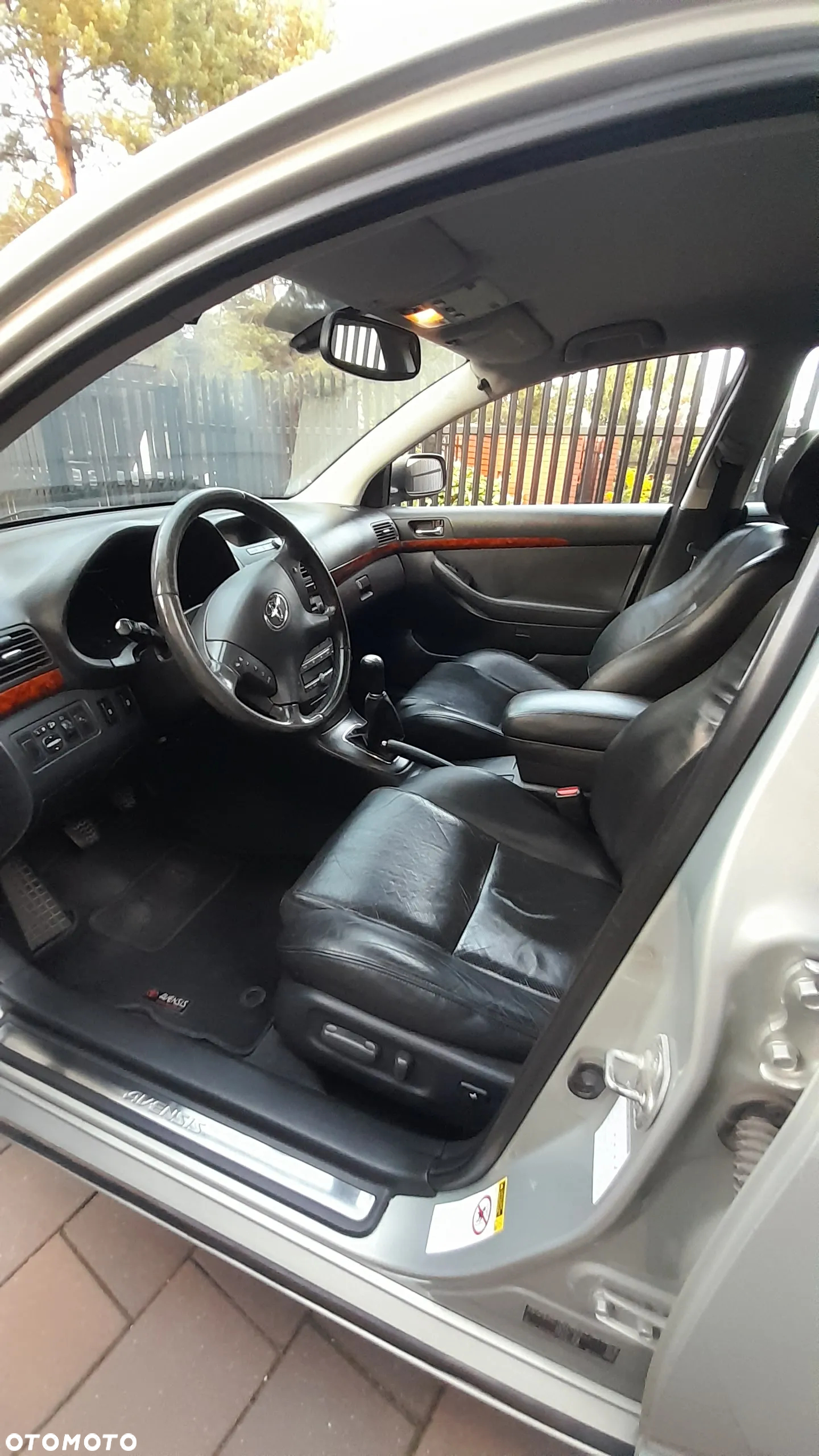 Toyota Avensis 2.0 D-4D Sol - 5