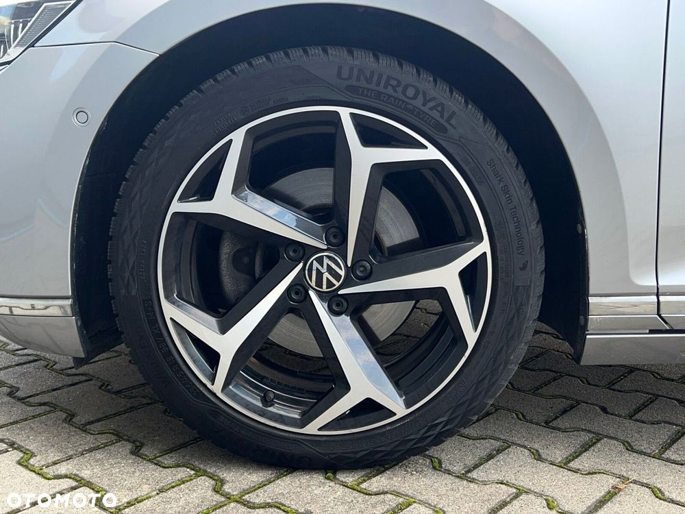 Volkswagen Passat 1.5 TSI EVO Elegance DSG - 36