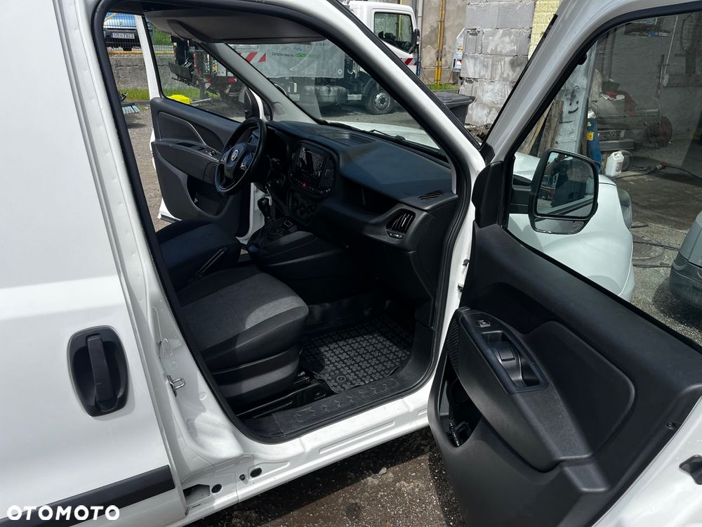 Fiat Doblo II - 12