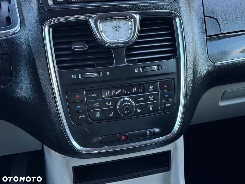 Lancia Voyager 2.8CRD Platinum - 30