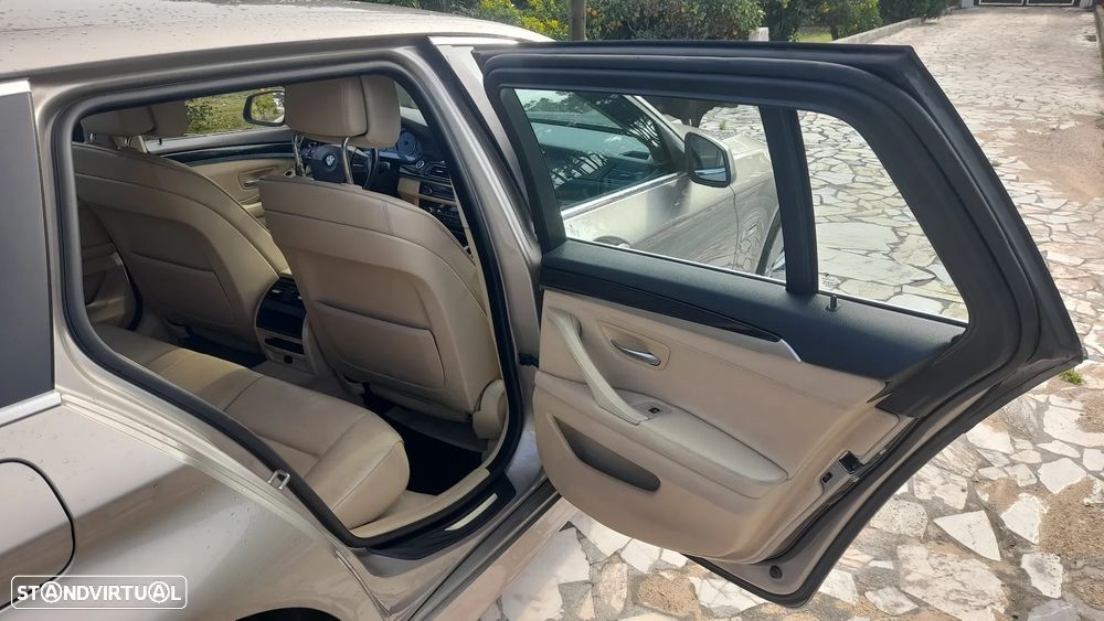 BMW 535 d Auto - 32