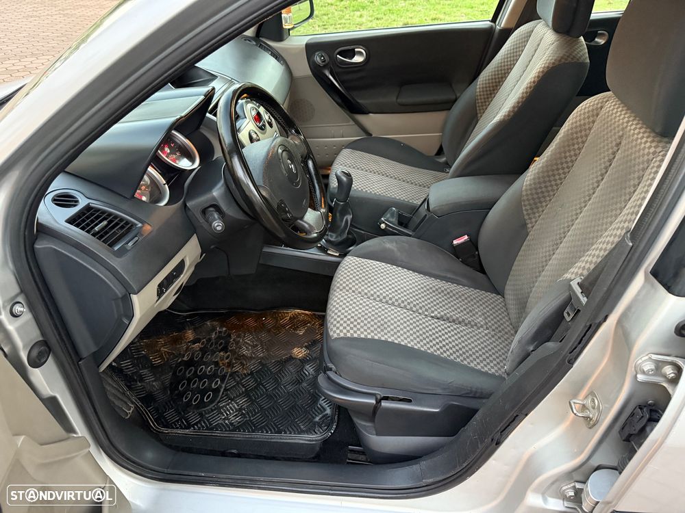 Renault Mégane Break 1.5 dCi C Dynamique - 10