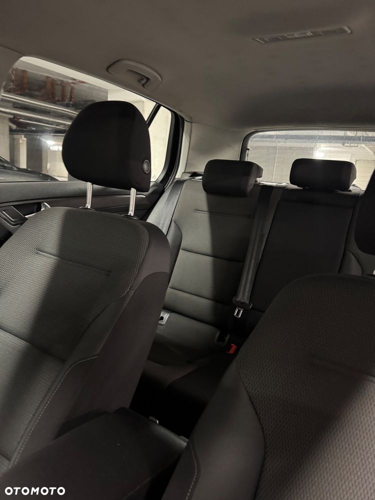 Volkswagen Golf 1.6 TDI Comfortline - 3