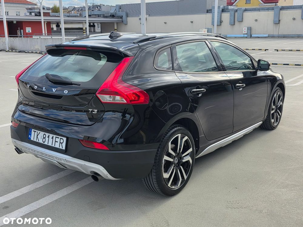 Volvo V40 Cross Country T3 Drive-E Momentum - 5