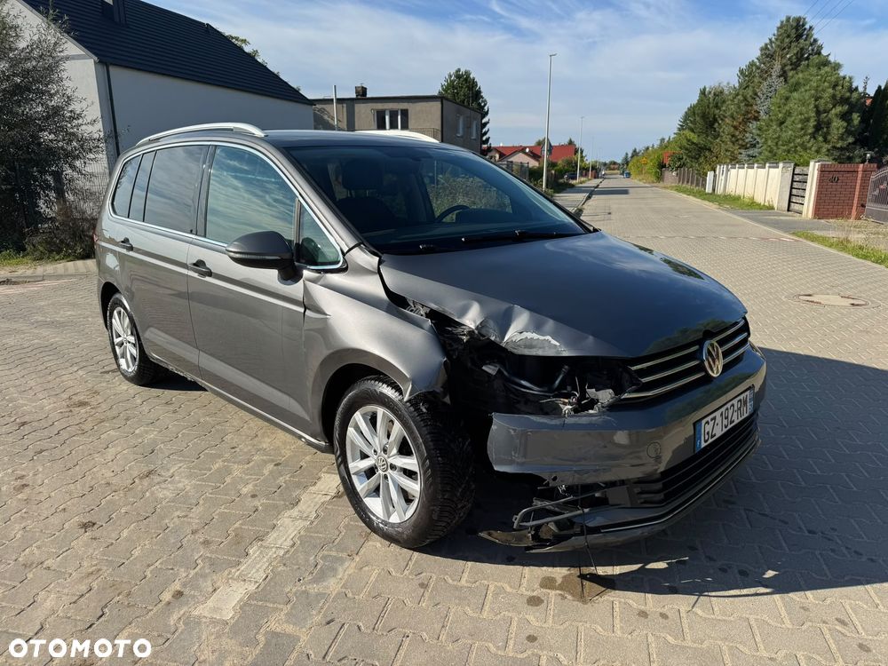 Volkswagen Touran 2.0 TDI SCR Comfortline - 3