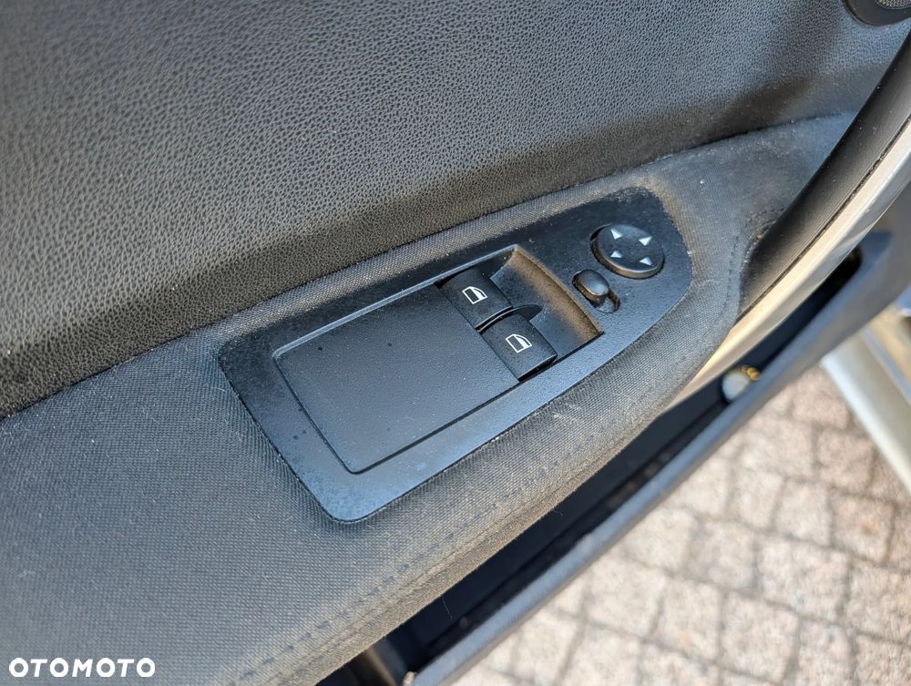 BMW Seria 1 116i - 16