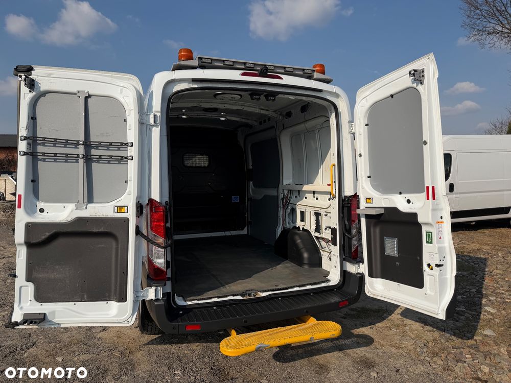 Ford Transit - 10