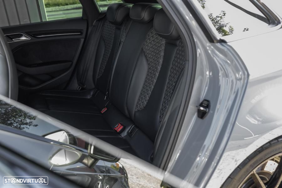 Audi RS3 Sportback 2.5 TFSI quattro S tronic - 29