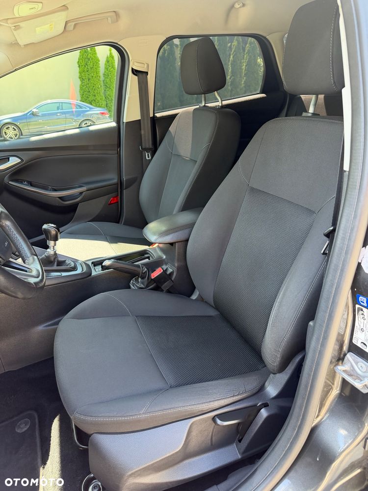 Ford Focus - 21