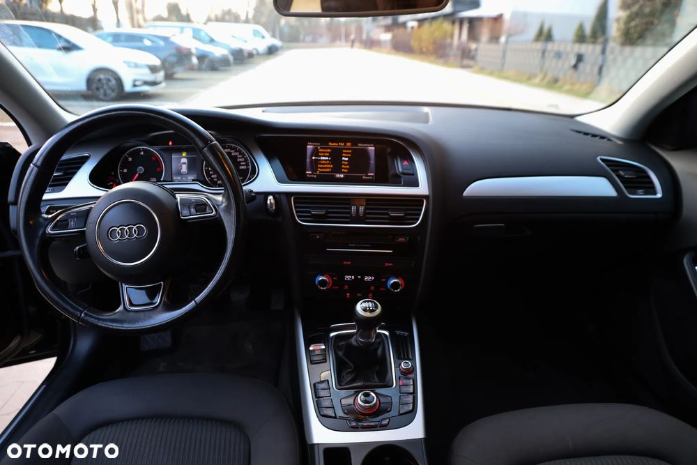 Audi A4 Avant 2.0 TDI - 17