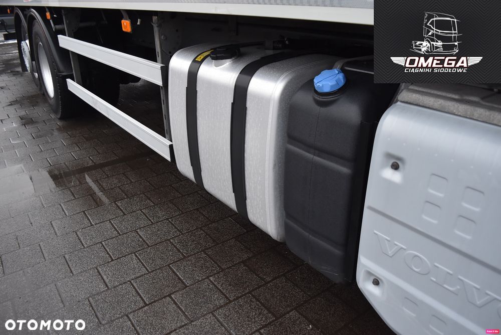 Volvo FM 330 Euro 6 / Kontener 9,4 m / kufer 9,4 m / - 23