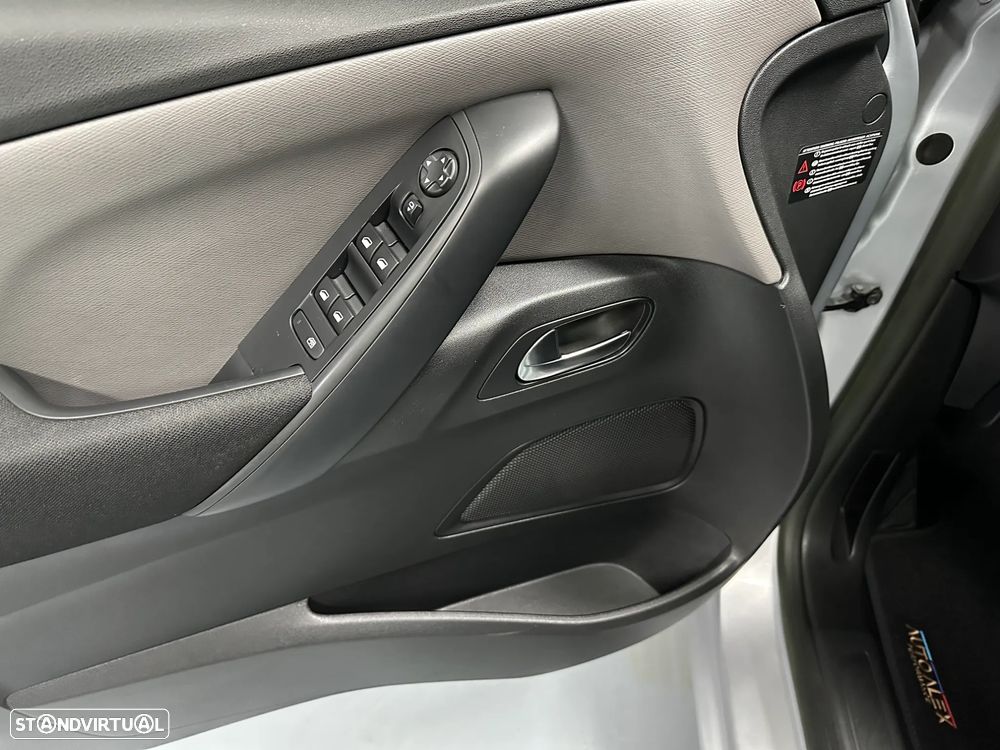 Citroën C4 Picasso 1.6 e-HDi Collection ETG6 J17 - 9