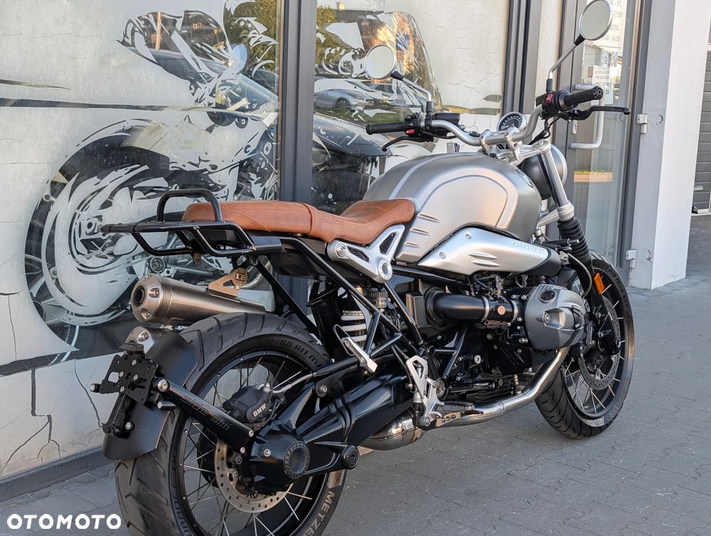 BMW R - 9