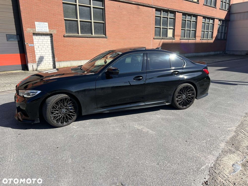 BMW Seria 3 330i Sport - 3