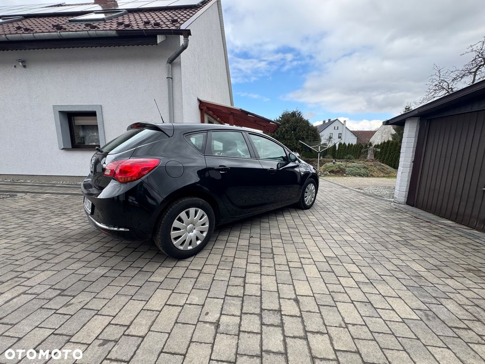 Opel Astra 1.6 Style - 14