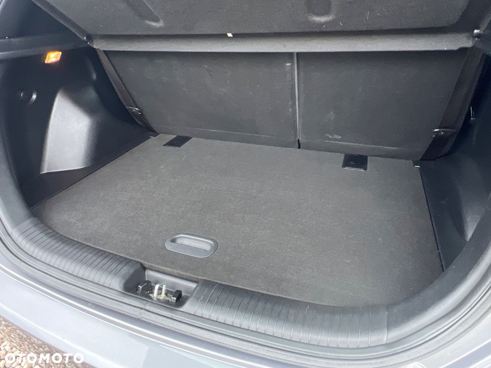 Hyundai ix20 1.4 blue Comfort - 24