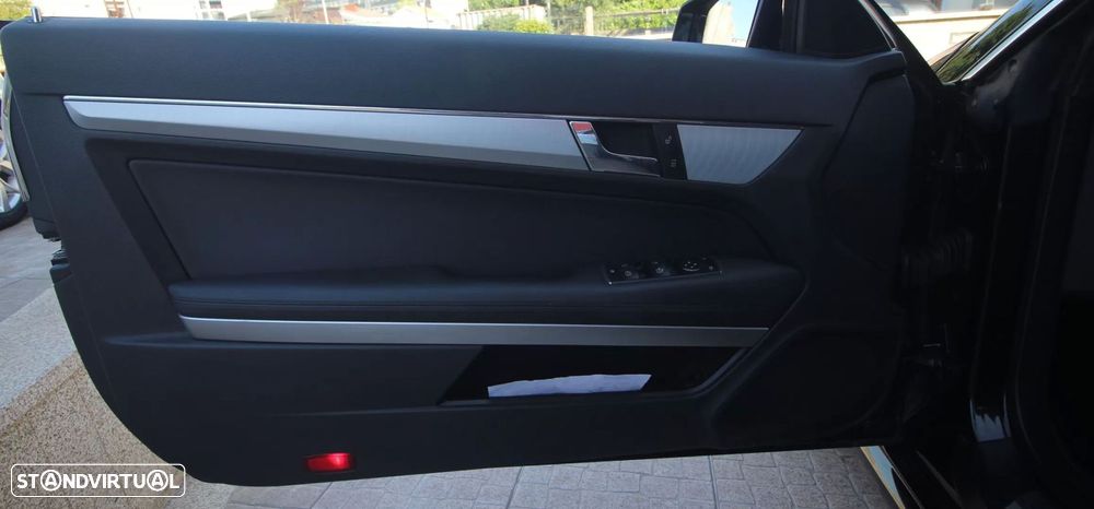 Mercedes-Benz E 250 CGI Elegance BlueEfficiency - 19
