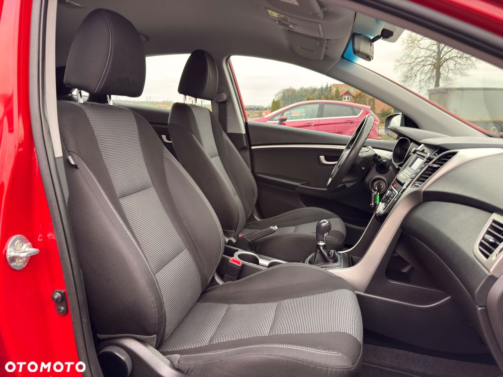 Hyundai i30 1.4 Passion - 17