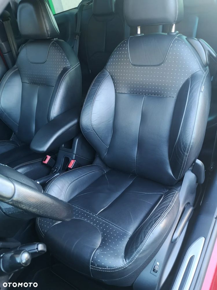 Citroën DS3 THP 155 Red Edition - 19