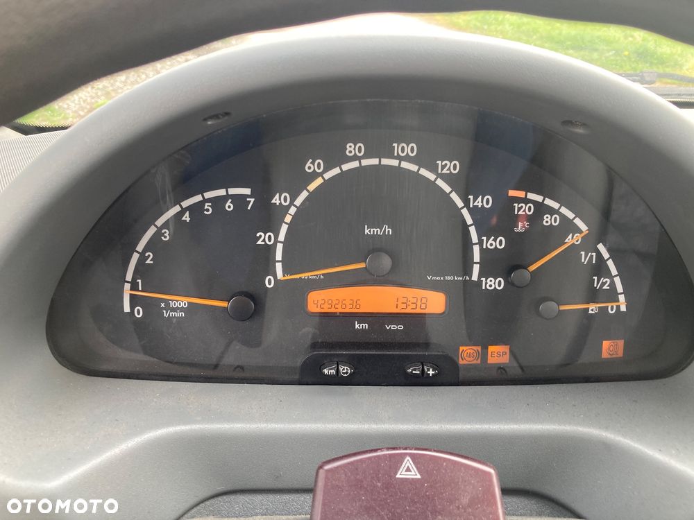 Mercedes-Benz Sprinter - 9