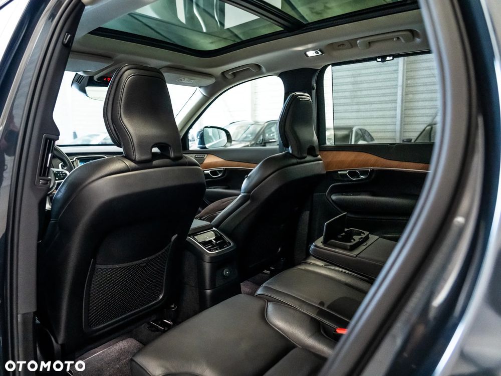 Volvo XC 90 T8 AWD Plug-In Hybrid Inscription 7os - 33