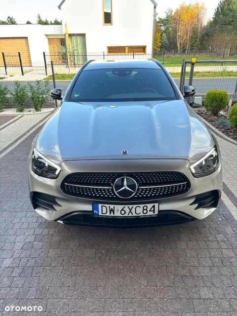 Mercedes-Benz Klasa E 220 d 4-Matic Business Edition - 3