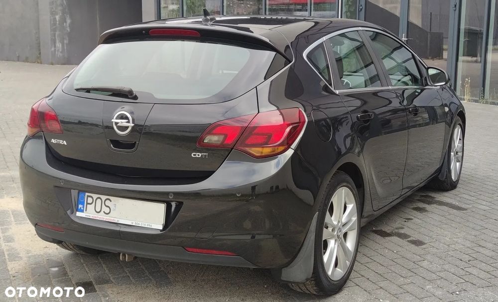 Opel Astra 1.7 CDTI DPF Cosmo - 8
