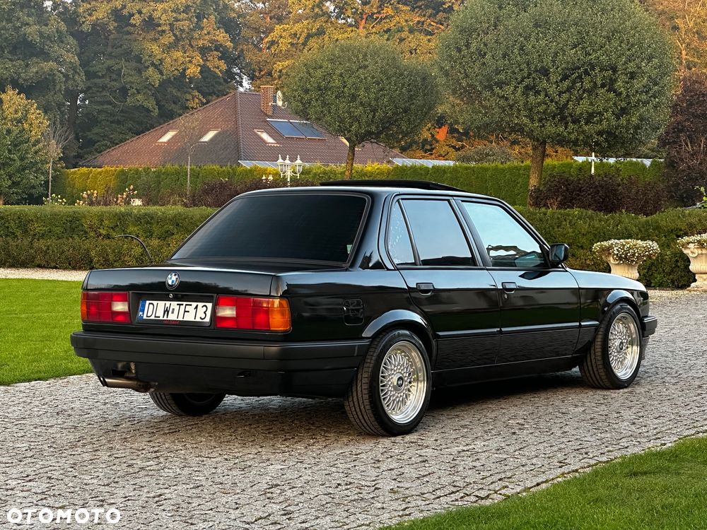 BMW Seria 3 320i - 4