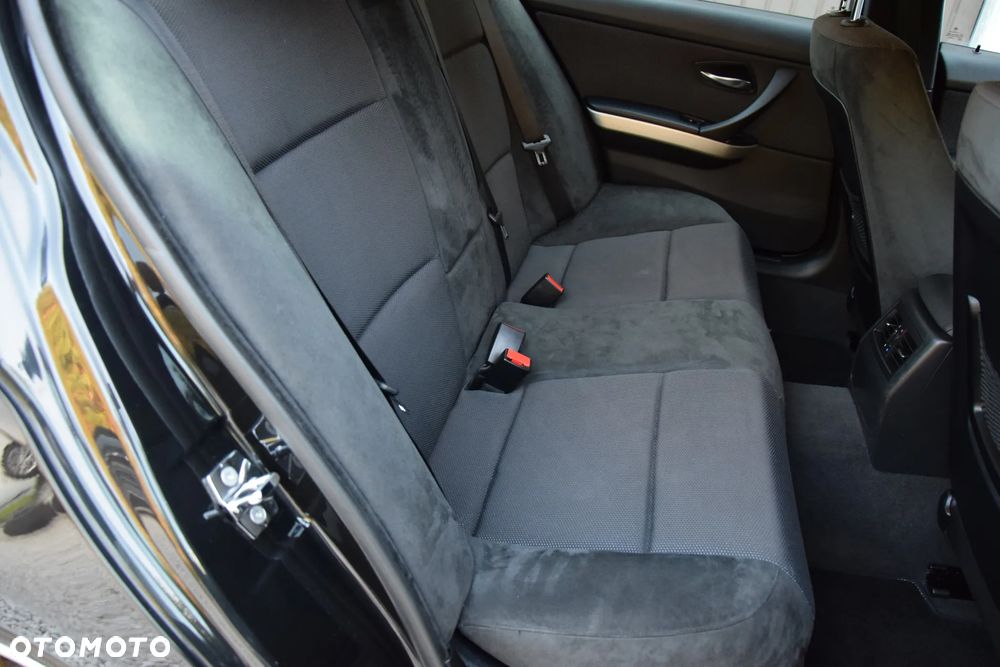 BMW Seria 3 - 27