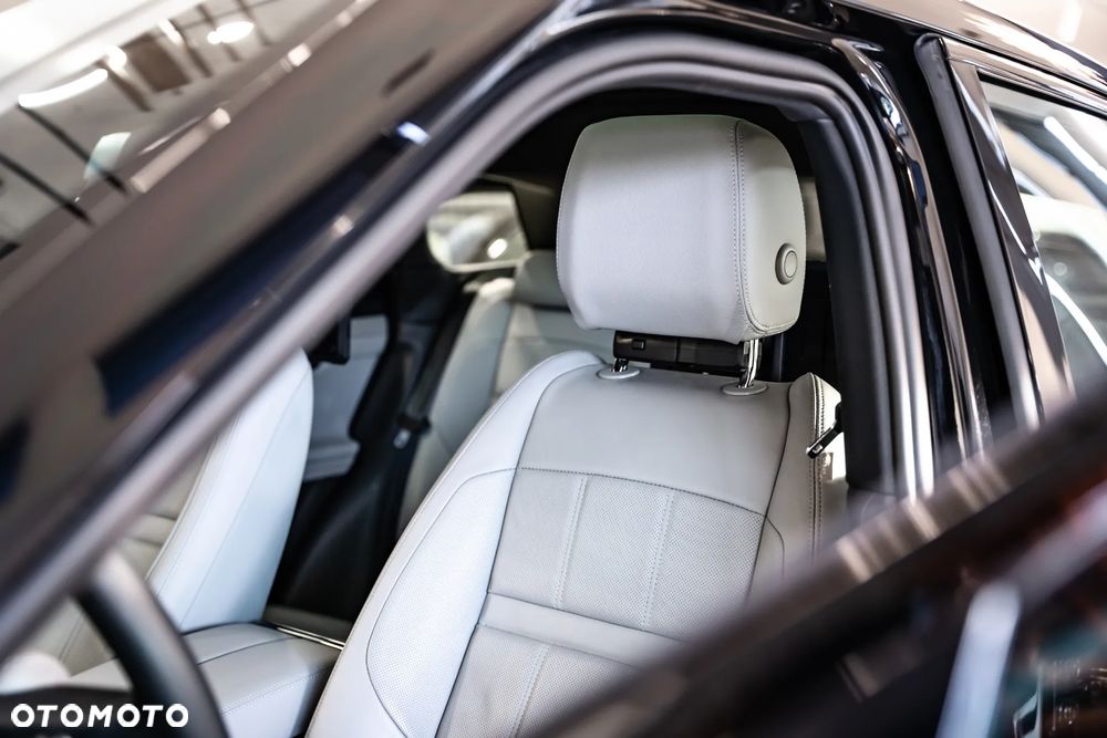 Land Rover Range Rover Evoque - 25