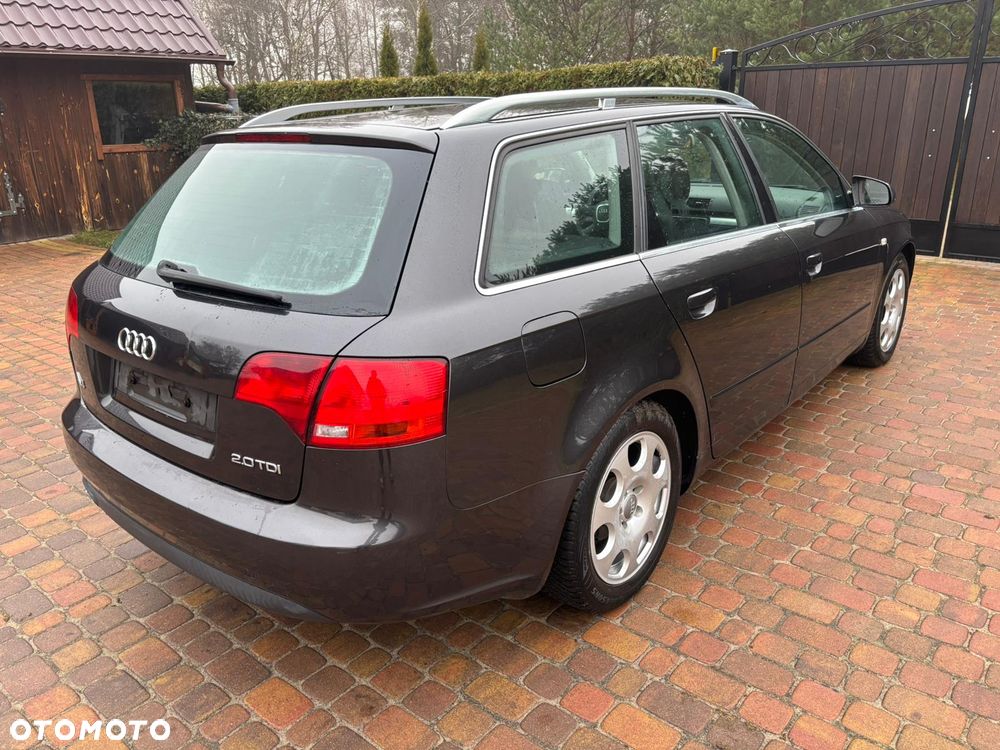 Audi A4 Avant 2.0 TDI DPF - 10