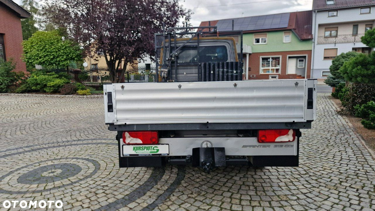 Mercedes-Benz Sprinter - 4
