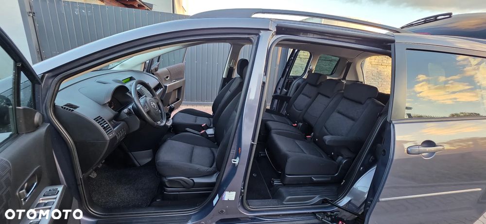 Mazda 5 - 16