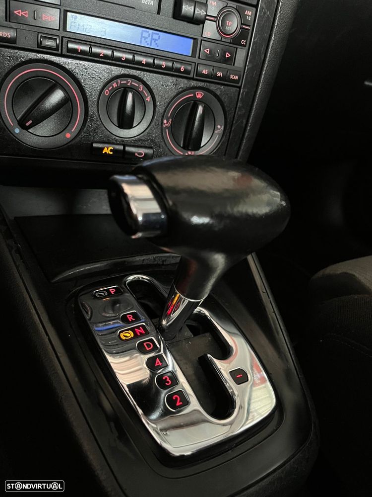 VW Golf Variant 1.9 TDi Confl Tip AC - 14