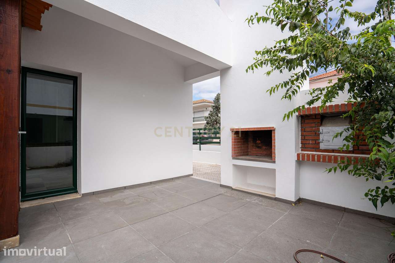 Moradia T2 em Alcochete com piscina. - Grande imagem: 3/37