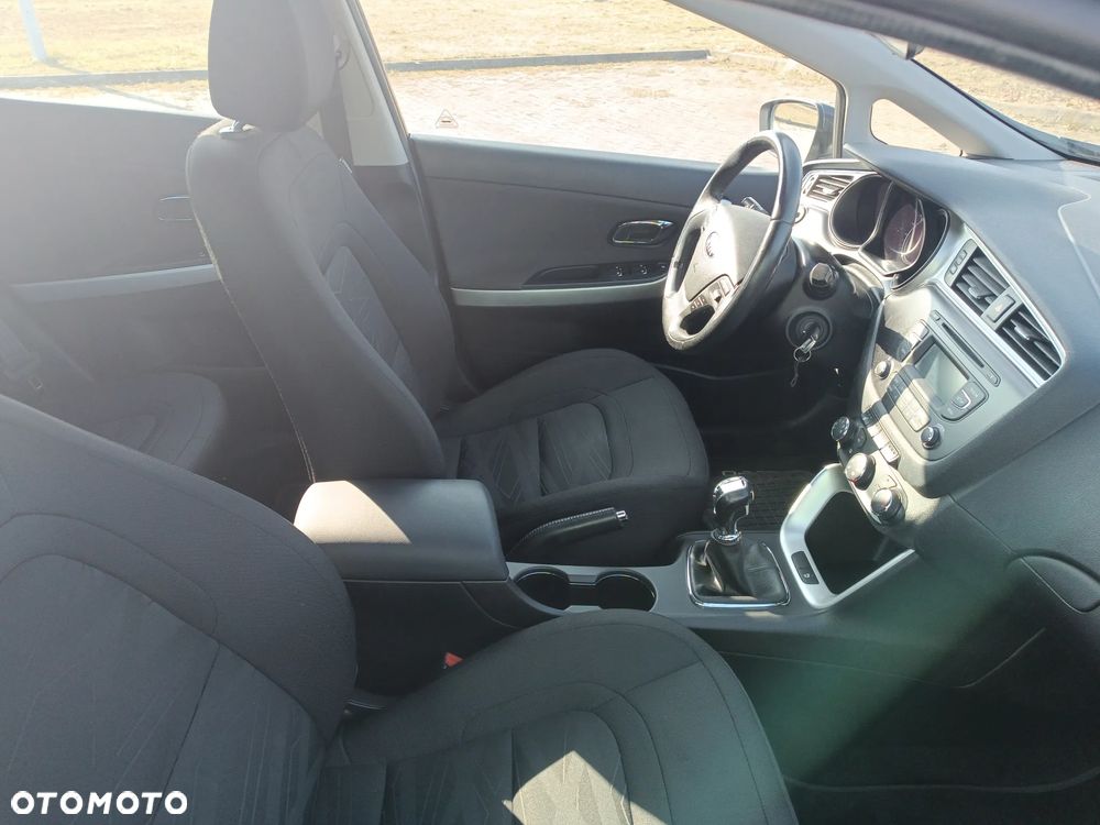 Kia Ceed 1.4 Attract - 15