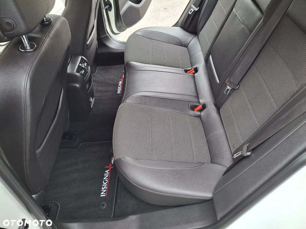 Opel Insignia 2.0 CDTI Innovation - 17