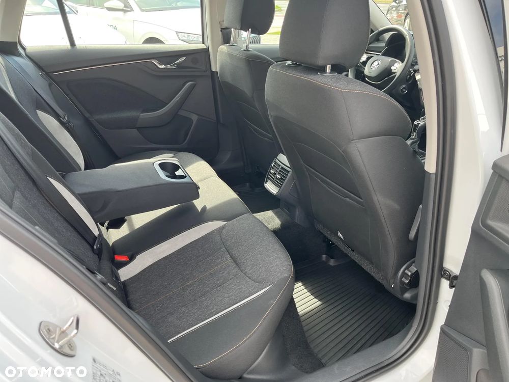 Skoda Scala 1.5 TSI Selection DSG - 22