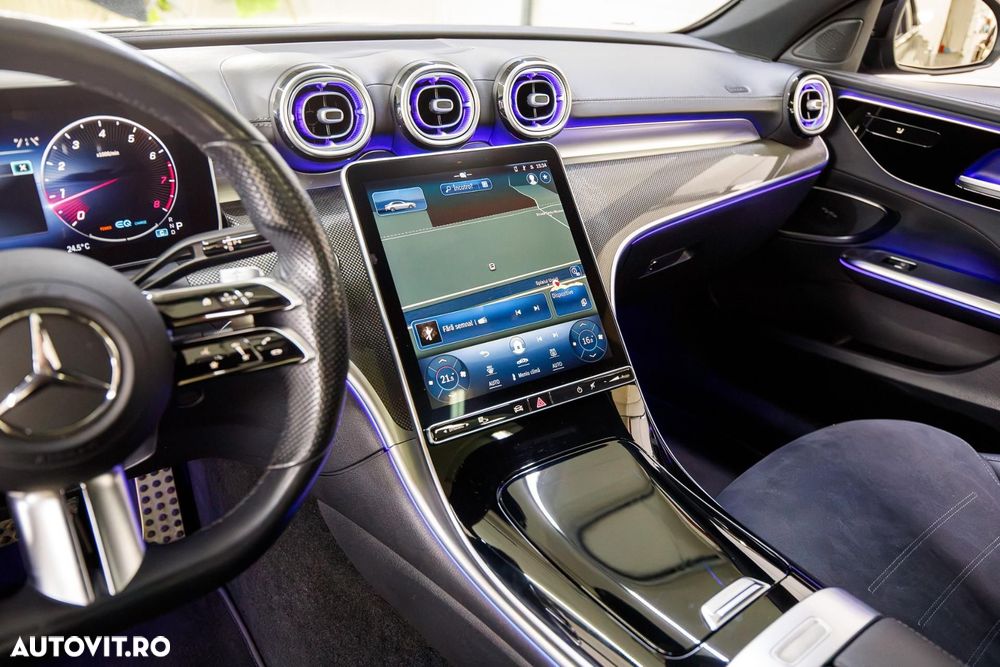 Mercedes-Benz C 300 4Matic 9G-TRONIC Edition AMG Line - 24