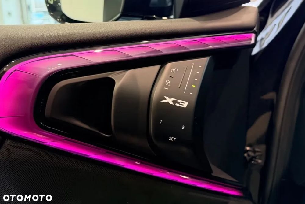 BMW X3 xDrive20d mHEV - 11