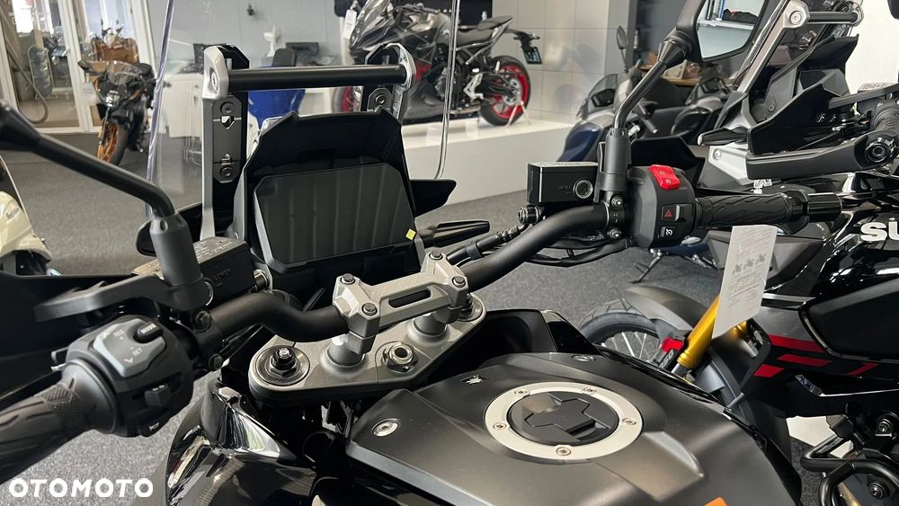 Suzuki V-STROM - 9
