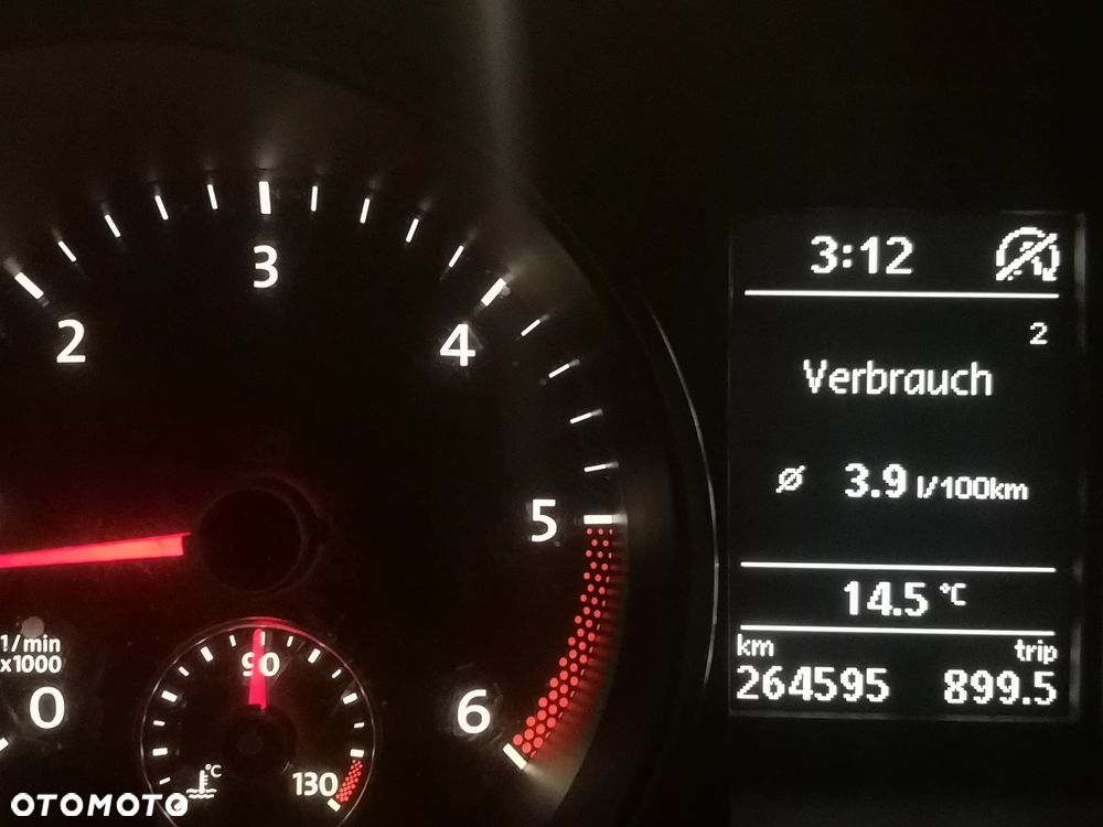 Volkswagen Golf 1.6 TDI DPF Highline - 1