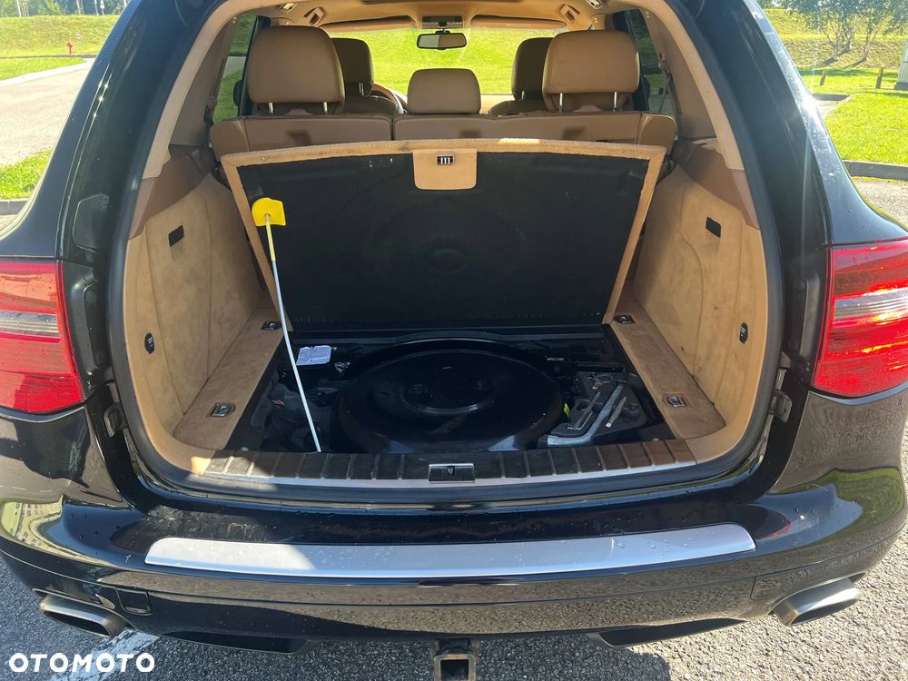 Porsche Cayenne - 10