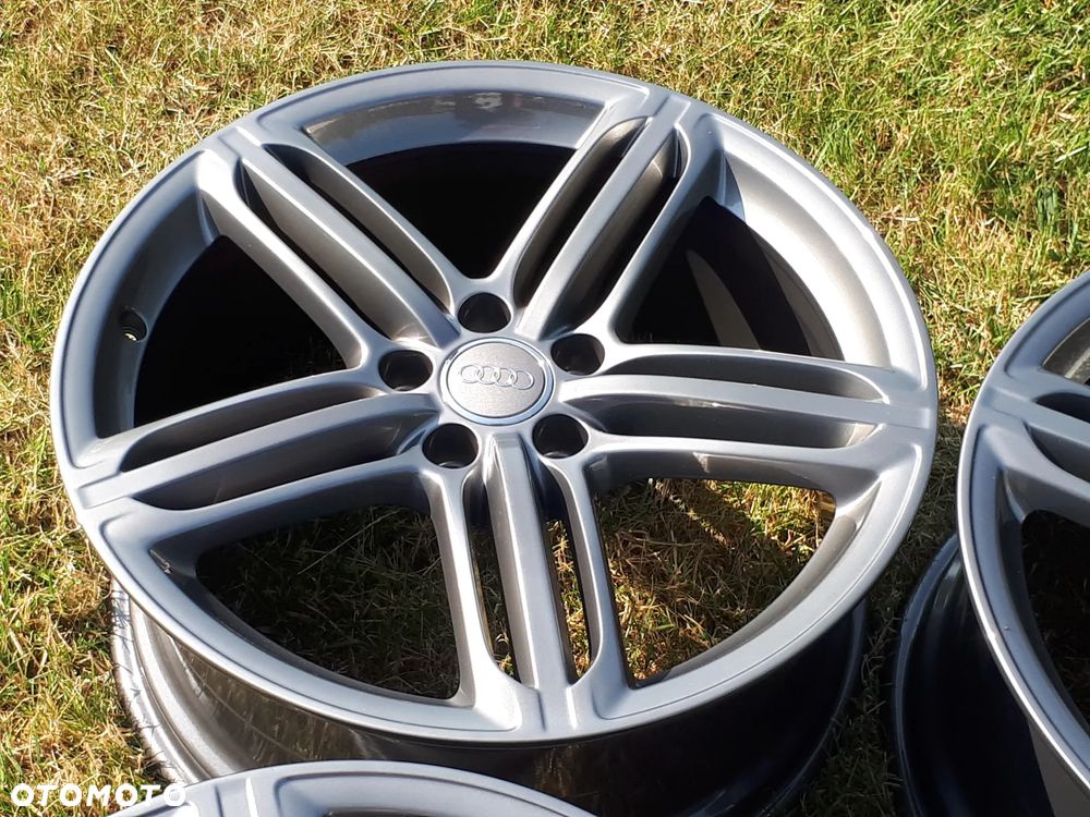Oryginalne felgi Audi A6 A4 Pompei 8,5x19et43 8K060125AK - 1